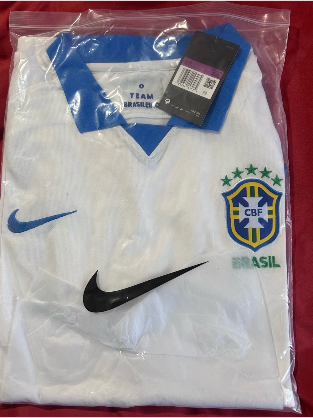 Men’s 2XL Brazil jersey